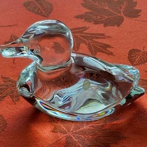 VERY LARGE ,ORREFORD CRYSTAL DUCK FIGURINE 6X4 INCHES